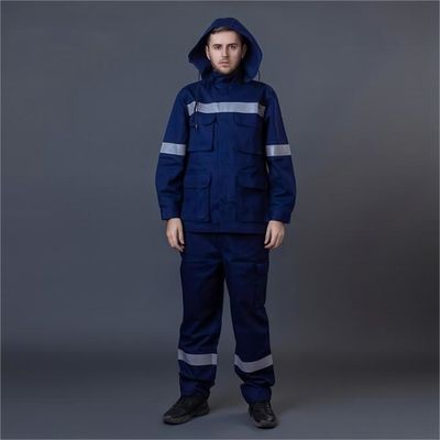 acheter combinaisons imperméables de sécurité d'uniformes de travail de sécurité de résistance à l'usure 115gsm pour des travailleurs fabrication en ligne
