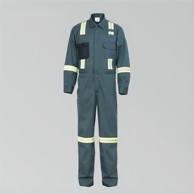 Un bon prix. Combinaison de sécurité 88 % coton, 12 % nylon, certifiée NFPA 70E et 2112 avec bande réfléchissante à 360° en ligne