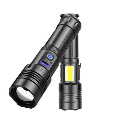Un bon prix. 1500 lumens lampe de poche LED avec mise au point réglable et IPX4 étanche pour le camping et l'utilisation d'urgence en ligne